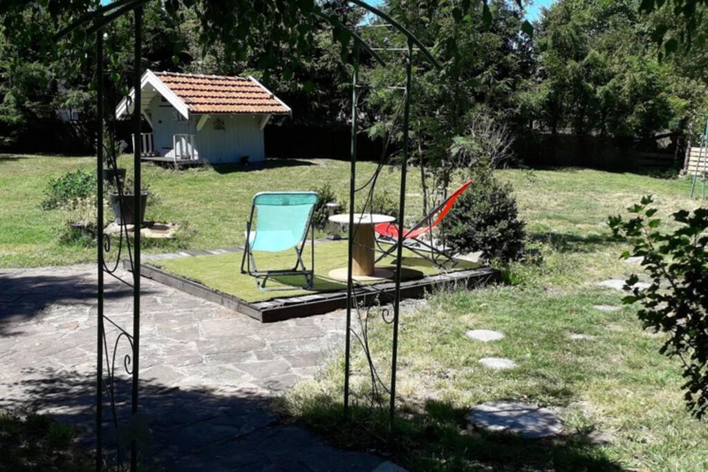 Gites, Les Jonquilles, Le Sagard Et Bungalow Les Brimbelles, Nature Et Detente La Houssiere Exterior photo